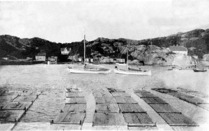 hummerkister-kampedalen-i-bakgrunnen